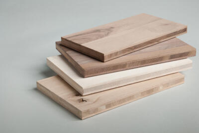3-Schicht Laubholzplatten mit durchgehenden Decklamellen